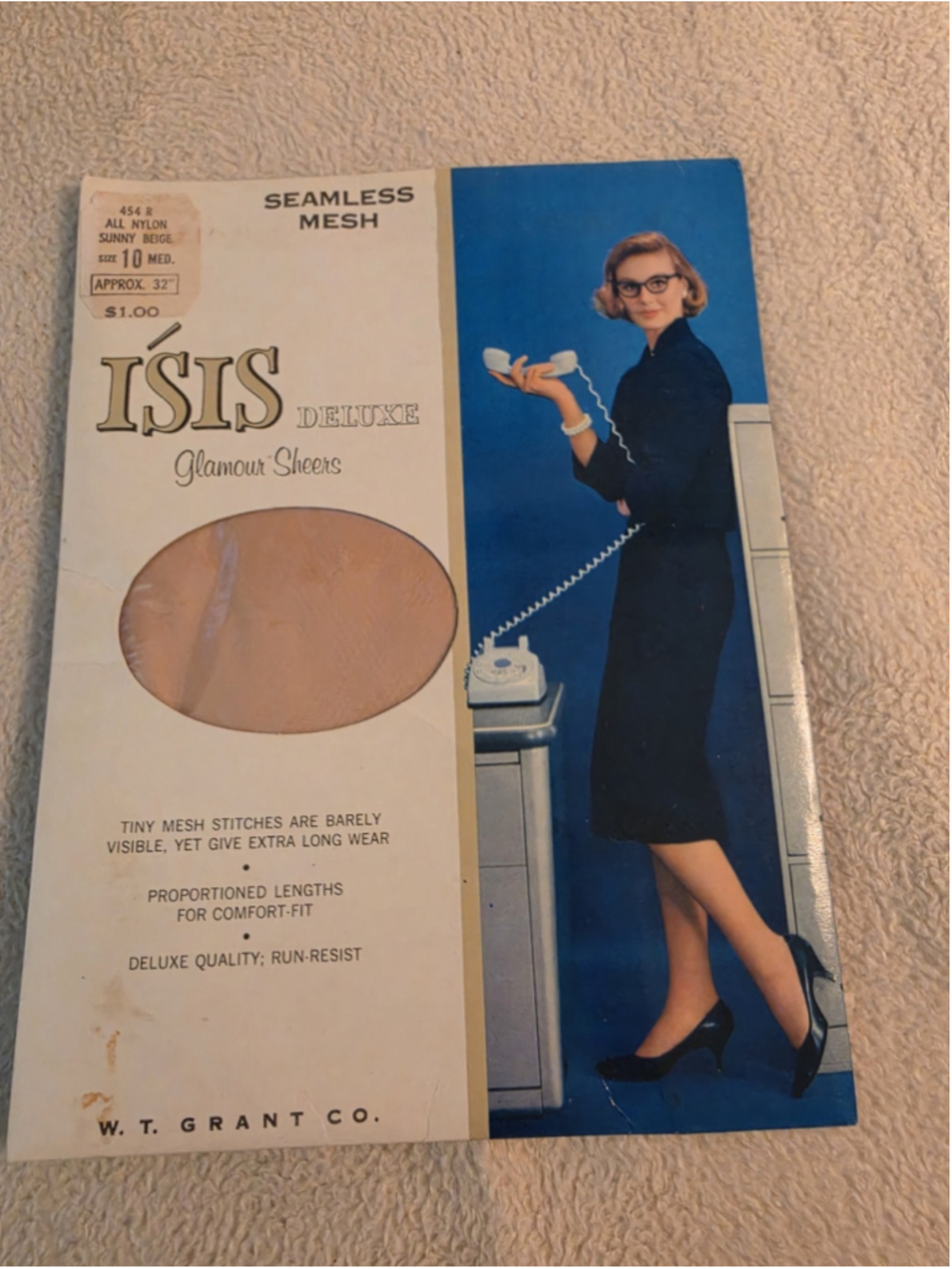 VTG 1960s Isis Deluxe Glamour Sheers Stockings WT Grant Co Sunny Beige 10 NOS